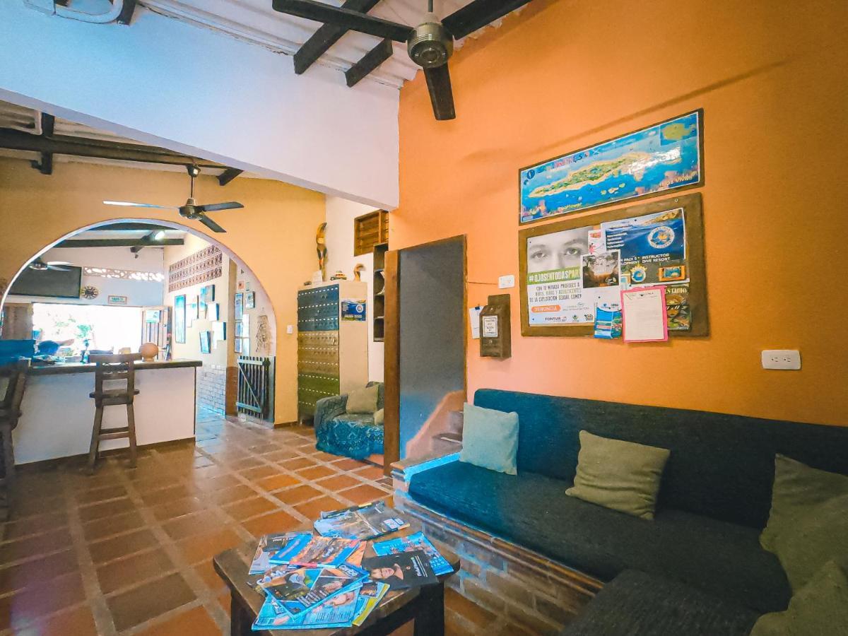Hostal La Casa De Felipe ตากังกา ภายนอก รูปภาพ