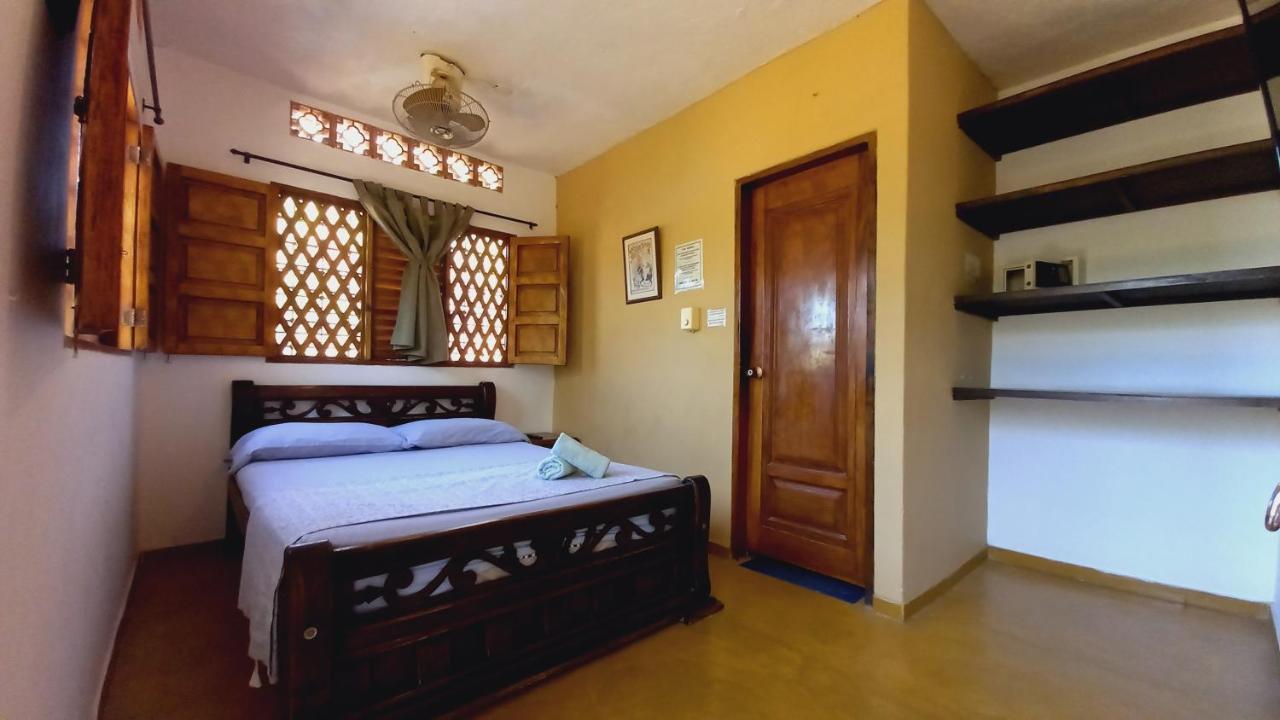 Hostal La Casa De Felipe Hostel ตากังกา ภายนอก รูปภาพ