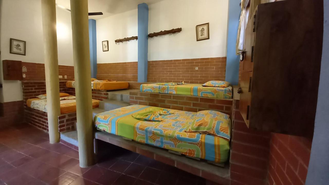 Hostal La Casa De Felipe ตากังกา ภายนอก รูปภาพ