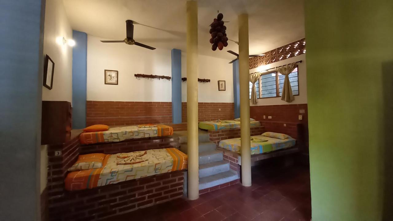 Hostal La Casa De Felipe Hostel ตากังกา ภายนอก รูปภาพ