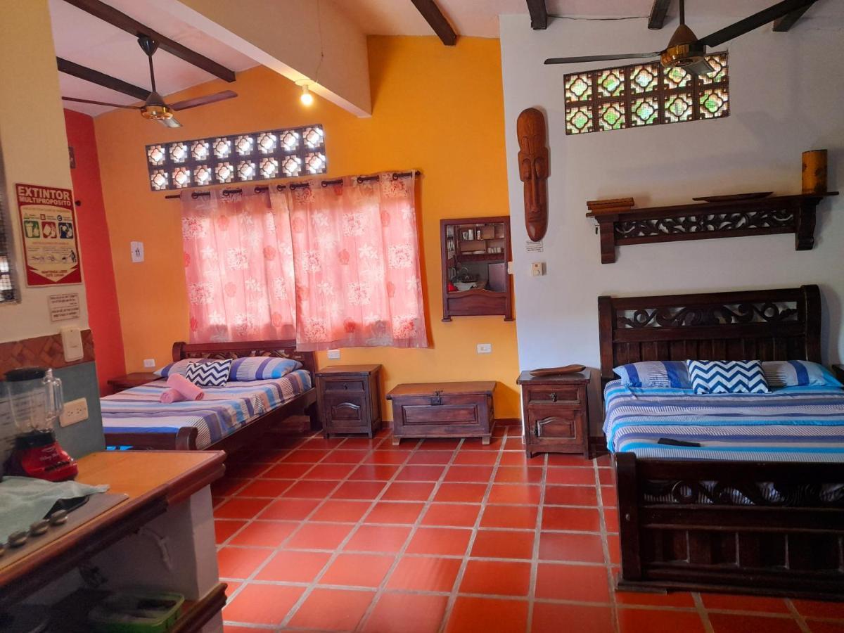 Hostal La Casa De Felipe Hostel ตากังกา ภายนอก รูปภาพ